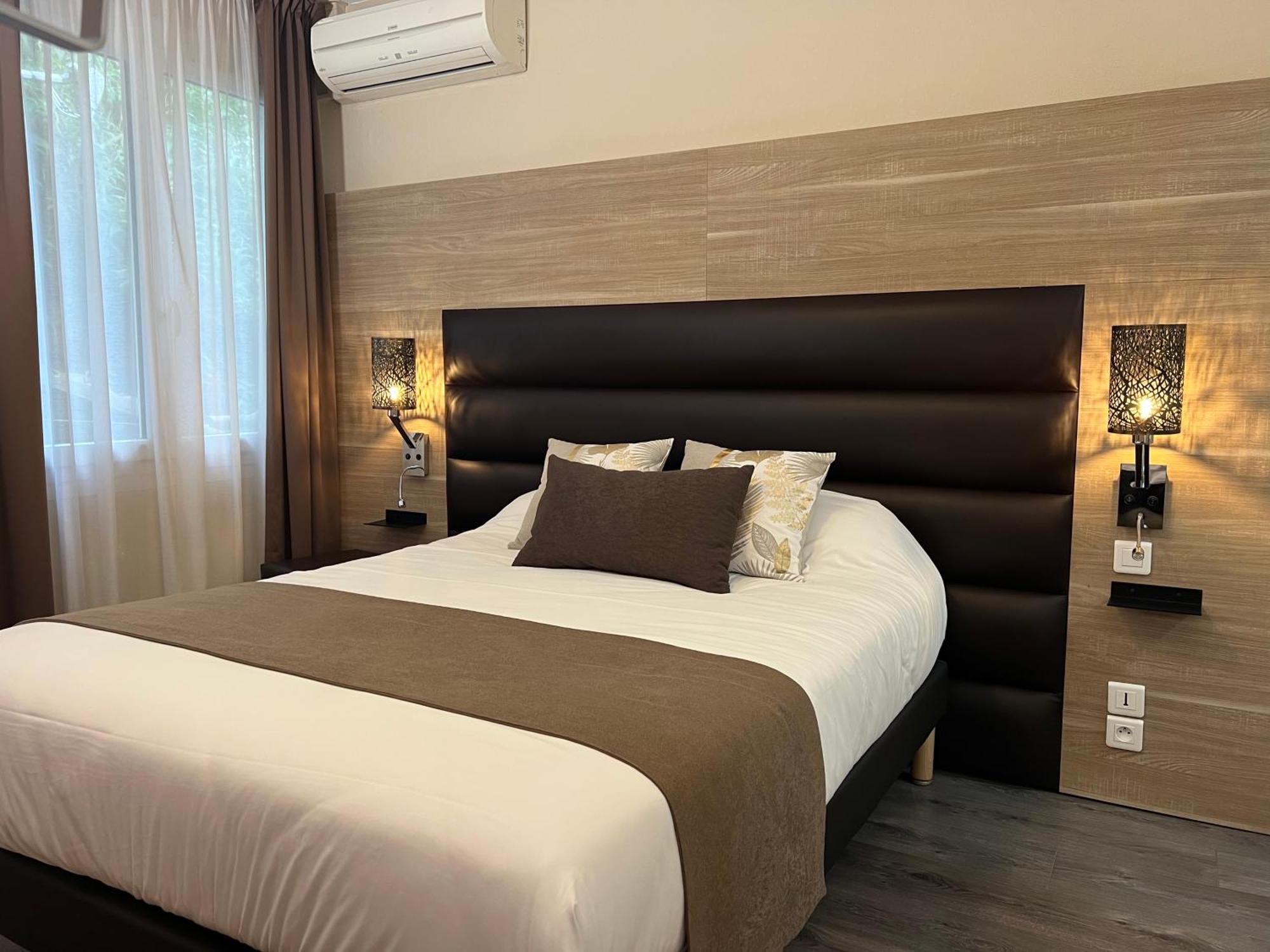 Logis Hotel - Auberge De L'Helix Rosoy  Екстериор снимка